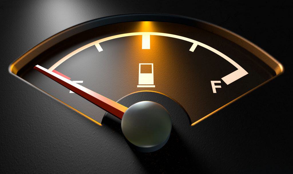 fuel is empty - تمام شدن بنزین