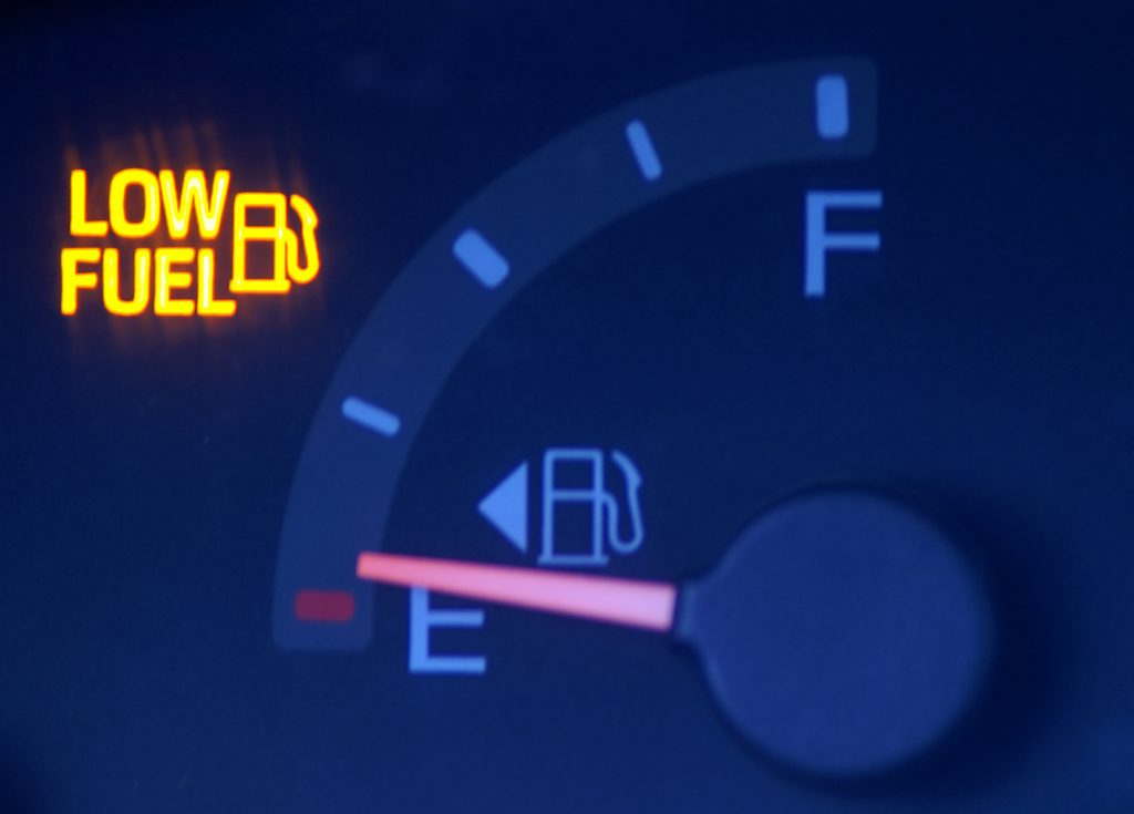 fuel is empty - تمام شدن بنزین