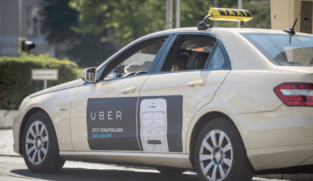 درآمد تاکسی در آلمان