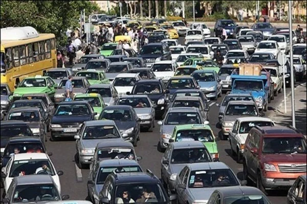رانندگی کردن در شهر اهواز