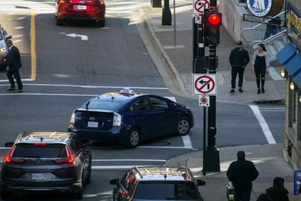 تابلو گردش به چپ ممنوع