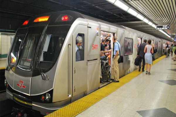 استفاده از مترو در تورنتو