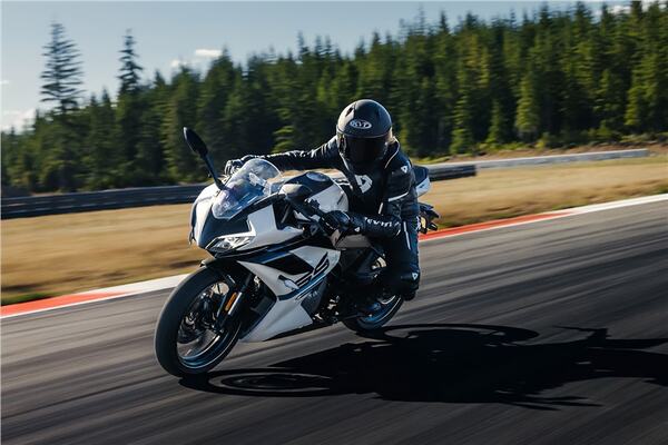 قوانین موتور سواری در ایران